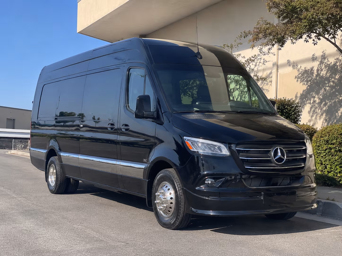 bus rental options for manchester trips