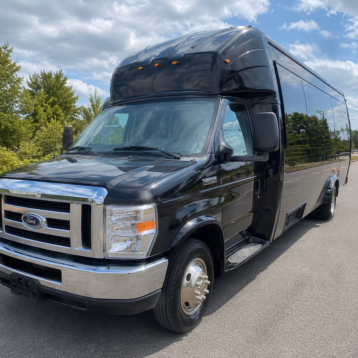 bus rentals for bachelorette groups heading to portsmouth or the seacoast