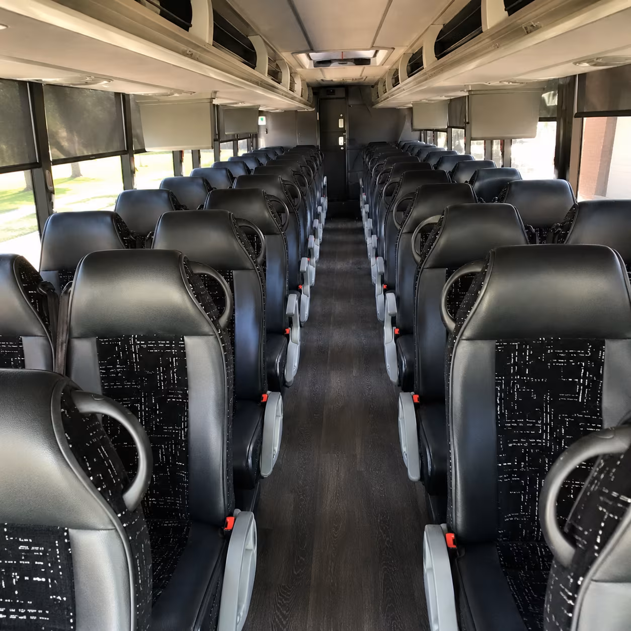 charter buses for manchester museum and science center field trips