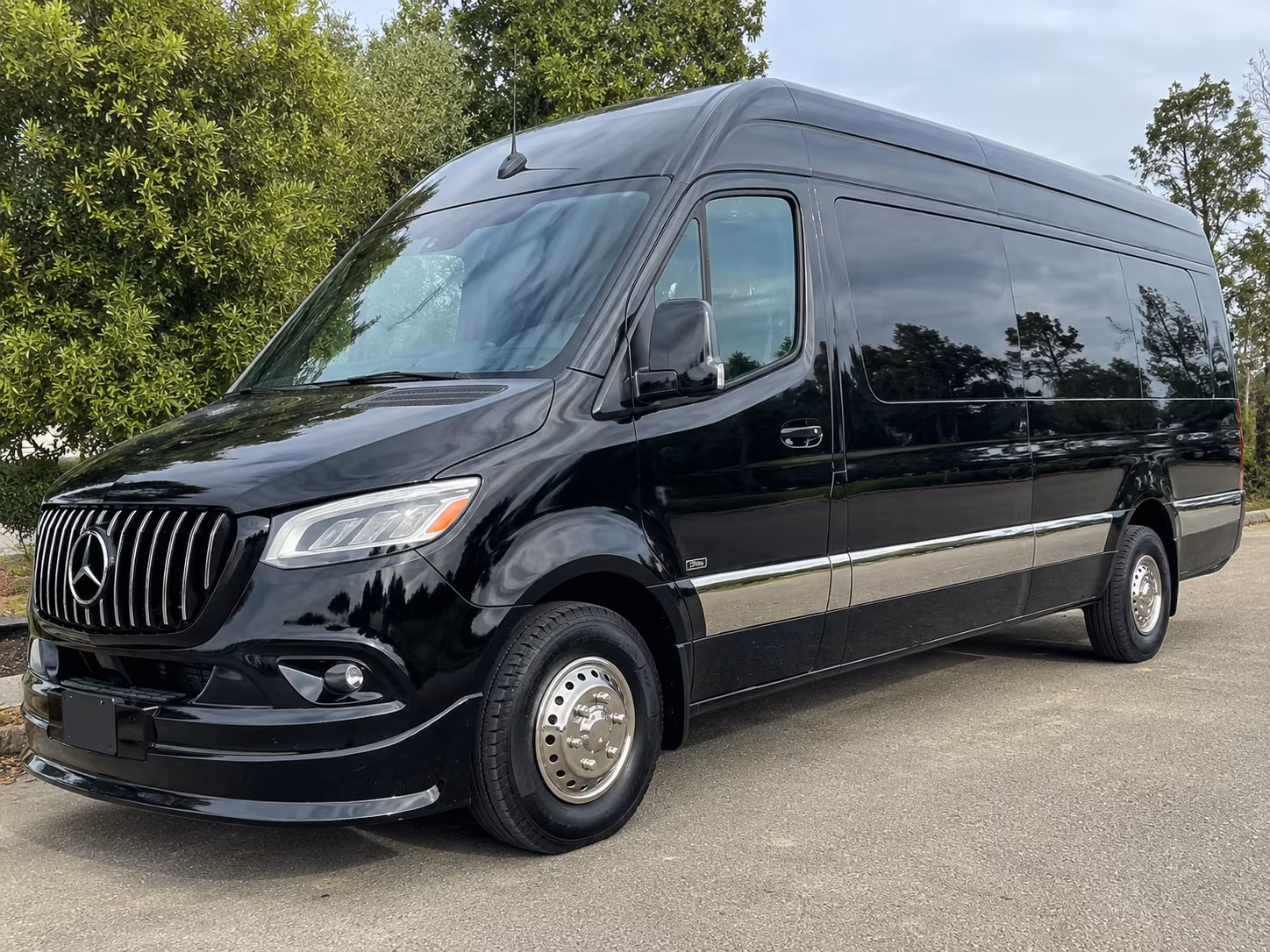find and book transportation for your next airport transfer 2