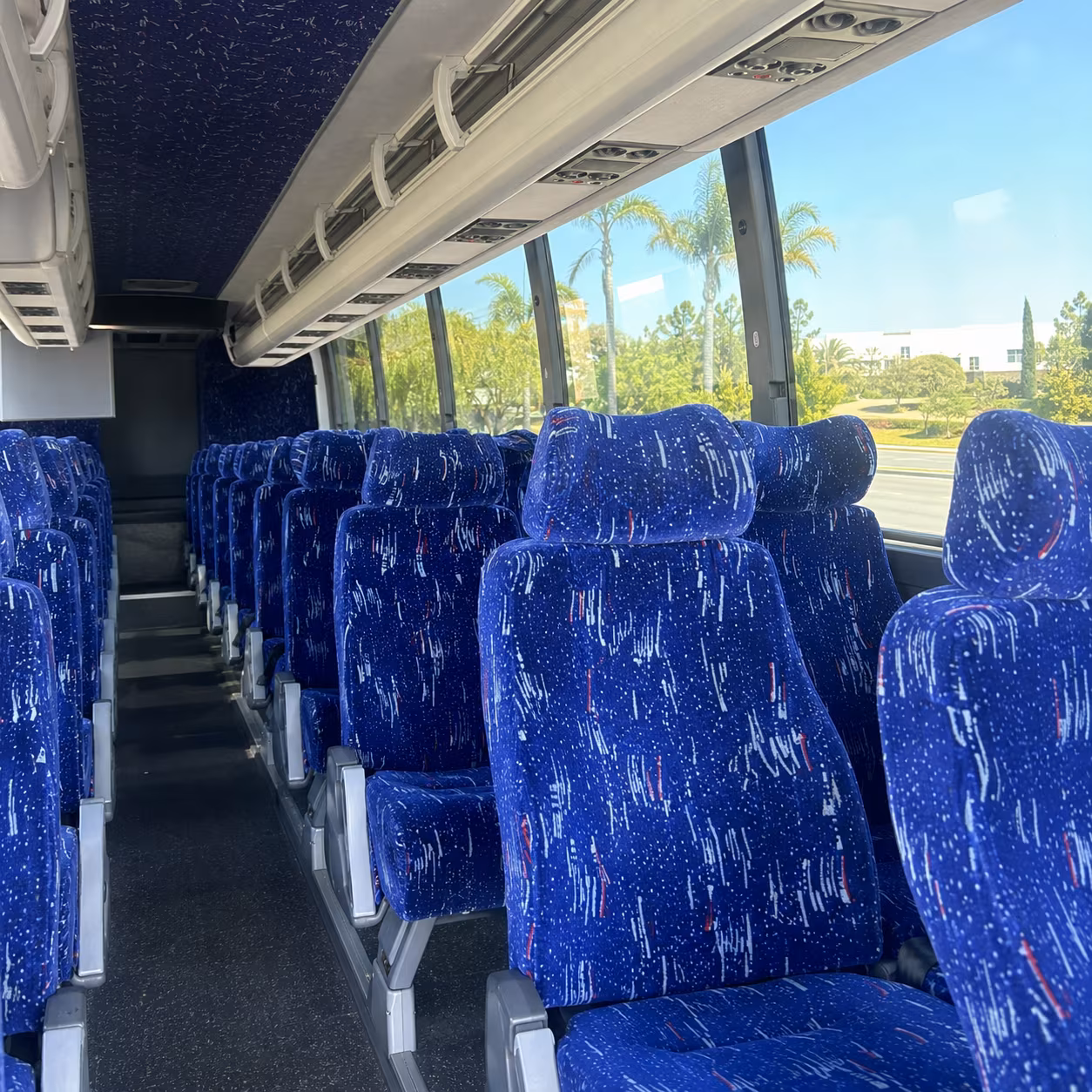 find and book transportation for your next convention or trade show 1