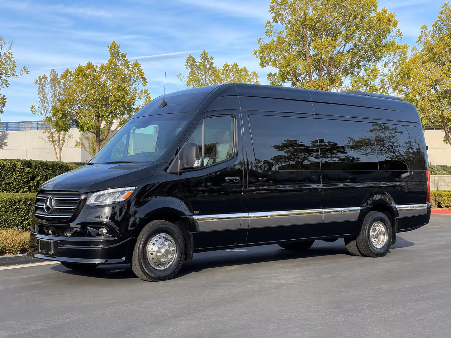 find and book transportation for your next wedding 4